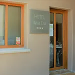 Hotell What Else