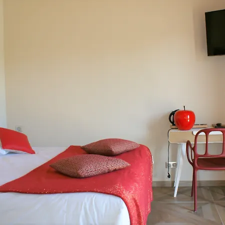 What Else Aparthotel Saint-Vulbas