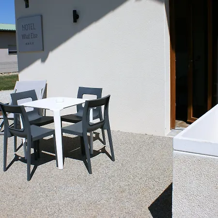 What Else Aparthotel Saint-Vulbas