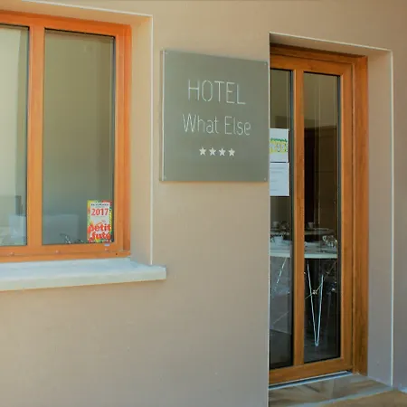 Aparthotel What Else